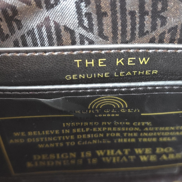 Kurt Geiger Luxurious Pink Handbag with Gold Accents - Picture 15 of 16